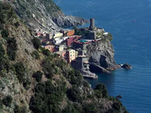 Images Dated 29th May 2016: View From Above Of Vernazza, Cinque Terre National Park, Liguria Region, Northern Italy