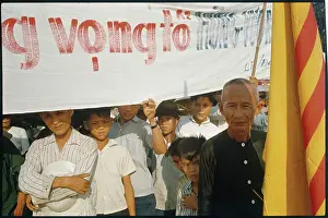 Da Nang Prints: View of Vietnam for the Vietnamese Rally