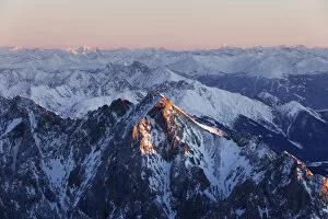 View from Zugspitze Mountain over Hochwanner Mountain, 2744m asl, in the evening light, Wetterstein Mountains
