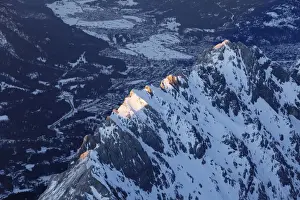 View from Zugspitze Mountain over Waxenstein Mountain towards Garmisch-Partenkirchen, Wetterstein Mountains, Upper Bavaria, Bavaria, Germany, Europe