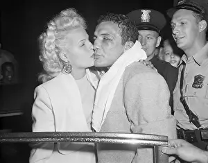Viki Lamotta Kissing Husband Jake
