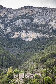 Images Dated 1st May 2015: Village of Deia in the Sierra de Tramuntana