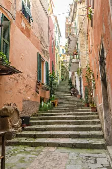 Images Dated 9th May 2018: The village of Monterosso in Cinque Terre