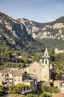 Images Dated 30th April 2015: The village of Valldemossa