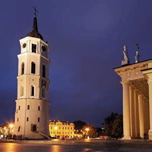 Images Dated 25th September 2014: Vilnius Cathedral Basilica at evening