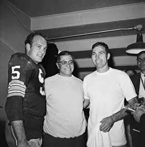 Coach Prints: Vince Lombardi with Green Bay Packer Stars