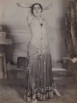 Vintage portrait of belly dancer Sahary Djeli, 1911