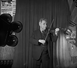 Famous Violinist Fritz Kreisler Recovers from Injuries Famous Violinist Fritz Kreisler Recovers from Injuries