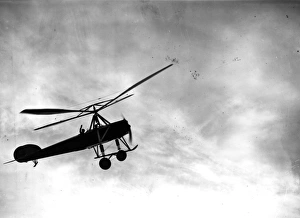 Hampshire England Collection: Viper Autogiro