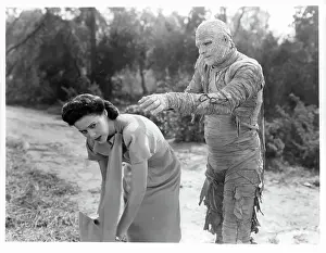Virginia Christine And Lon Chaney Jr In The Mummy's Curse