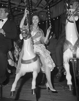Carousel Prints: Vivien Leigh On Carousel
