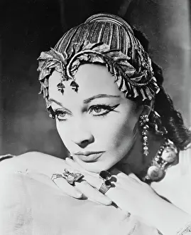 Vivien Leigh as Cleopatra