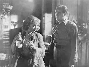Vivien Leigh and Karl Malden in Movie Still