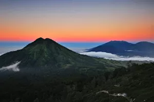 Volcano Collection: The volcanic landscape from the crater of Ijen