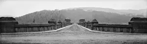 Prints of 1910: The road over the dam at Lake Vyrnwy in Wales, Liverpools water supply. (Photo by Alfred Hind Robinson/A H Robinson/Getty Images) Alfred Hind Robinson (1864-1950) Prints: Vyrnwy Dam