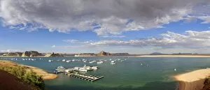 Wahweap Marina, Wahweap Bay, Lake Powell, Page, Arizona, USA