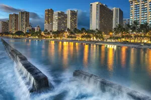 Images Dated 4th October 2018: Waikiki Wall At Sunset