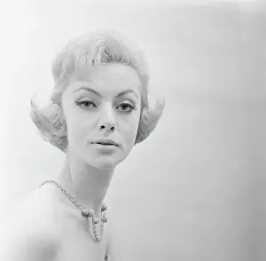 Huty25365 Prints: Waldorf Hotel Beauty Salon, 1961