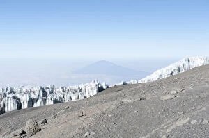 Wall of ice, Kersten Glacier on the crater rim of Kibo, summit of Uhuru Peak, extinct volcano