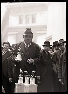 Peddler Prints: Wall Street Peddler Holding Hula Doll