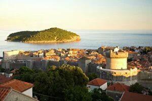Croatia Collection: Walled City of Dubrovnik, Southeastern Tip of Croatia, Dalmation Coast, Adriatic Sea, Croatia