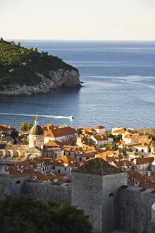 Images Dated 8th April 2008: Walled City of Dubrovnik, Southeastern Tip of Croatia, Dalmatian Coast, Adriatic Sea, Croatia