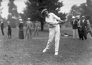 Walter Hagen Swinging Golf Club