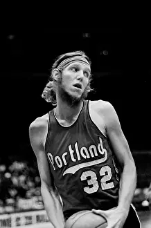Basketball Prints: Bill Walton of the Portland Trailblazers in the 1975-1976 season at the Chicago Stadium in Chicago
