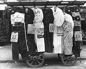 Hulton Archive Gallery: Walworth Market