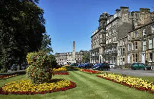 Images Dated 24th October 2016: The war memorial and gardens in Harrogate