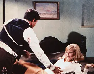 Warren Beatty and Faye Dunaway