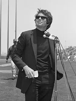 Warren Beatty Speaking Out on Gun Control