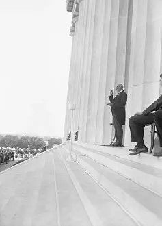 Harding Prints: Warren Harding Accepting the Lincoln Memorial