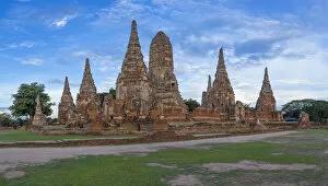 Images Dated 5th August 2015: Wat Chaiwatthanaram, Historic City of Ayutthaya, a UNESCO World Heritage Site