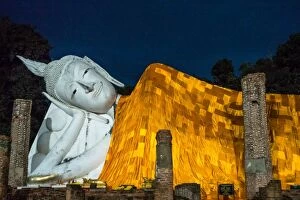 Images Dated 6th January 2017: Wat Khun Intha Pramun temple at at Angthong Province, Historical Park, Thailand
