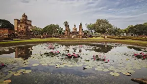 Park Man Made Space Prints: Wat Mahathat. Sukhothai (Thailand)