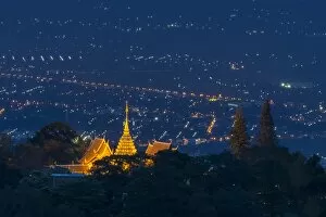 Images Dated 10th July 2013: Wat Phra That Doi Suthep in Chiangmai