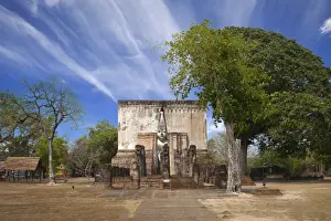 Southeast Prints: Wat Si Chum, Sukothai historical park