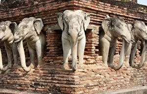 Images Dated 11th April 2011: Wat Sorasak Elephant Head Temple Sukhothai