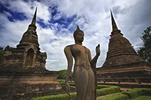 Wat Sa Si Prints: Wat Sra Sri, Sukhothai, Thailand, Southeast Asia