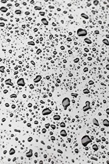 Images Dated 27th October 2012: Water drops on car paint