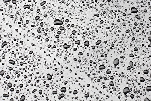 Images Dated 27th October 2012: Water drops on car paint