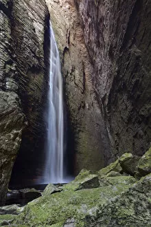Images Dated 25th July 2013: Waterfall of Cachoeira da Fumacinha, Chapada Diamantina, State of Bahia, Brazil