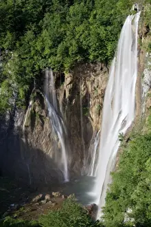 Southeast Europe Prints: Waterfall, Plitvice Lakes National Park, UNESCO World Heritage Site, Croatia, Europe