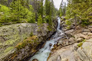 Images Dated 19th July 2017: Waterfall and river cascade, Rocky Mountain National Park, Colorado, USA