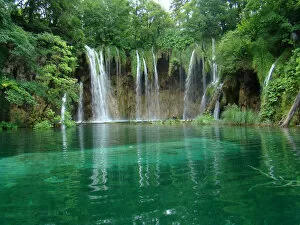 Turquoise Colored Collection: Waterfalls, Plitvice Lakes, Croacia