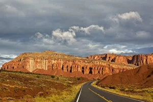 Images Dated 20th October 2015: Waterpocket fold rock formations along highway 24, Capitol Reef National Park, Utah, USA