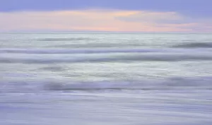 South Island New Zealand Gallery: Waves breaking on beach, dawn