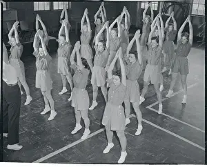 Shorts Prints: WAVES Exercising in Gym