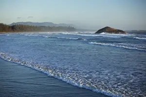 Waves At Long Beach A Surfers Paradise In Pacific Rim National Park Near Tofino